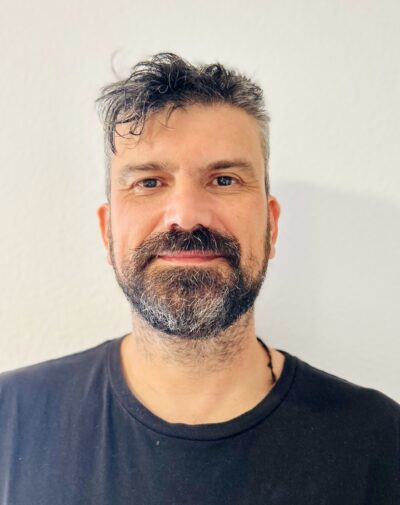 Mora Seró, Iván