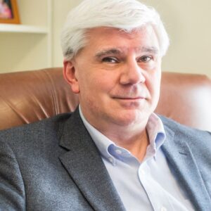 Serrano García, Roberto